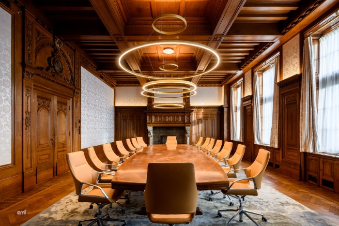 Burgy Bouwbedrijf Restauratie Shell kantoor Den Haag wat een mooi resultaat